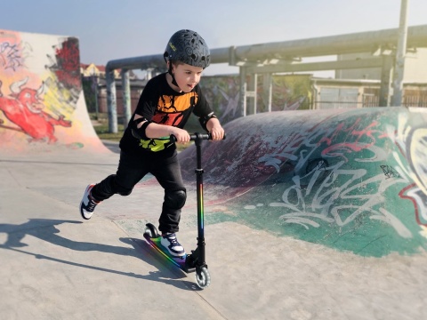 Kidwell Hulajnoga składana MIDO z wbudowanym oświetleniem LED