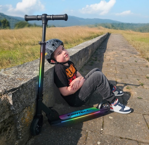 Kidwell Hulajnoga składana MIDO z wbudowanym oświetleniem LED