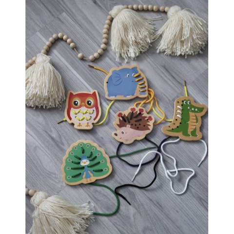 CLASSIC WORLD CW20115 Drewniana Sznurowanka Przeplatanka Nawlekanka Przewlekanka Zwierzątka 10 el.