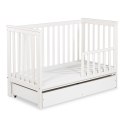 KLUPŚ Łóżeczko z barierką IWON biel 120x60