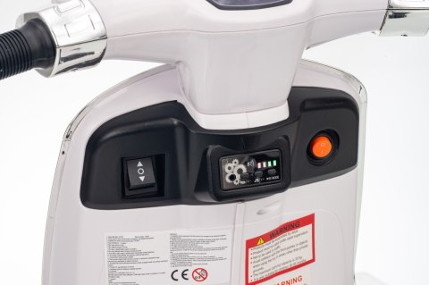 Pojazd Skuter Vespa ROMA Biały motorek dla dziecka