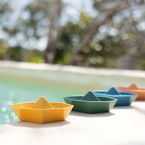 PETITE&MARS 604999 Silikonowe zabawki kąpielowe Ships 4 szt. 6m+