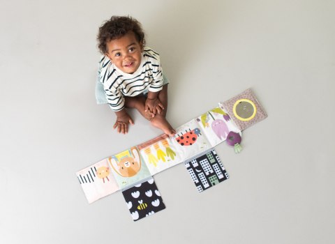 Dwustronna Książeczka Sensoryczna Urban Garden - Stymulacja Wzrokowa i Rozwój Zmysłów dla Maluchów