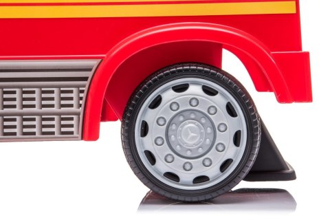 Pojazd jeździk dla dziecka na roczek, pchacz Mercedes Antos straż pożarna dźwięki czerwony