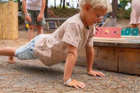 BS Toys, drewniana gra sportowa Zgadnij co ćwiczę