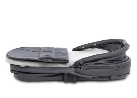 Gondola MAST M6x / M5x Lion | Mast Swiss Design - Komfort, wentylacja i ochrona od pierwszego dnia życia