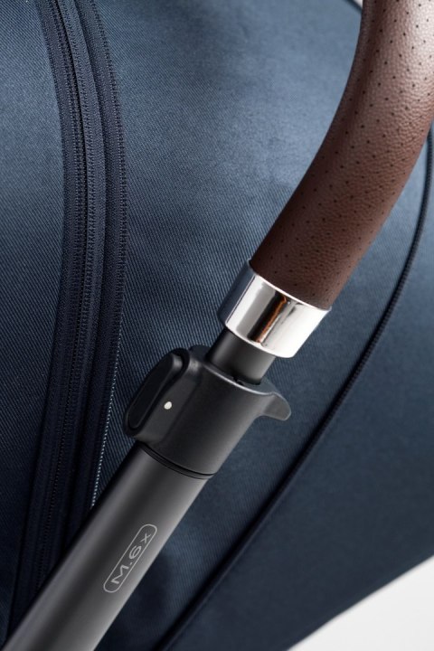 Wózek spacerowy MAST Swiss Design M6x Blueberry - lekki, składany, amortyzowany