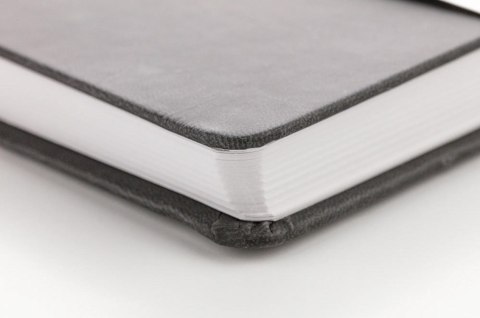 Szkicownik DARWI A4 140g Czarny