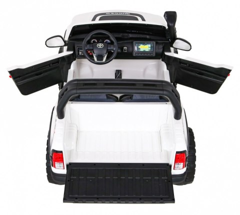 Pojazd Toyota Hilux Biała