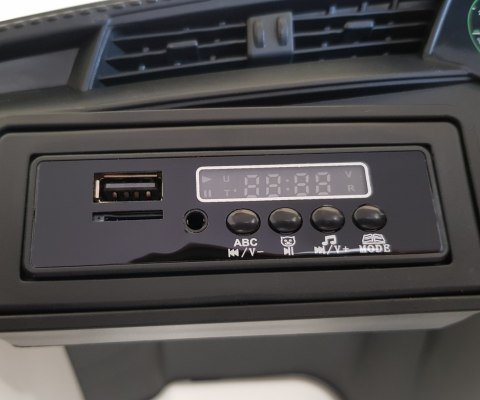 MILLY MALLY 5726 Pojazd na akumulator Audi E-Tron Sportback White
