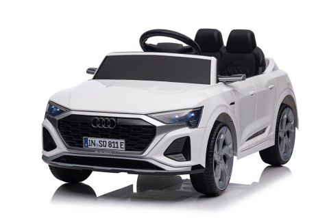 Auto Audi SQ8 białe na akumulator dla dzieci + pilot 2,4 GHz