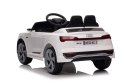 Auto Audi SQ8 białe na akumulator dla dzieci + pilot 2,4 GHz