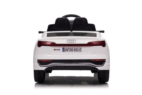 Auto Audi SQ8 białe na akumulator dla dzieci + pilot 2,4 GHz