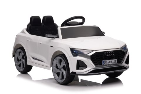 Auto Audi SQ8 białe na akumulator dla dzieci + pilot 2,4 GHz