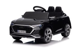 Auto Audi SQ8 czarne na akumulator dla dzieci + pilot 2,4 GHz