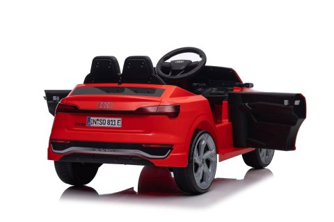 Auto Audi SQ8 czerwone na akumulator dla dzieci + pilot 2,4 GHz