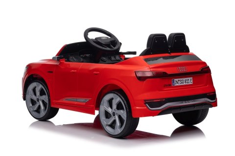 Auto Audi SQ8 czerwone na akumulator dla dzieci + pilot 2,4 GHz