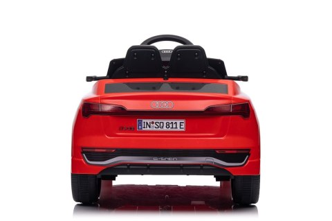 Auto Audi SQ8 czerwone na akumulator dla dzieci + pilot 2,4 GHz