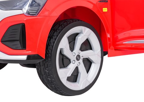 Auto Audi SQ8 czerwone na akumulator dla dzieci + pilot 2,4 GHz