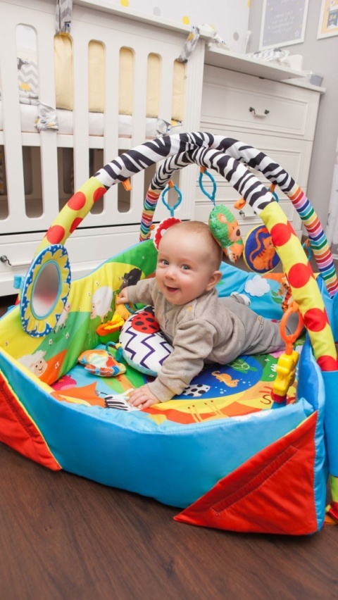 ANIKA Lionelo mata edukacyjna 2w1 z funkcją kojca