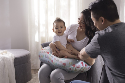 BOPPY Chicco poduszka rogal do karmienia dzieci - Hearts