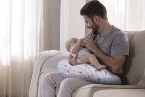 BOPPY Chicco poduszka rogal do karmienia dzieci - Hearts