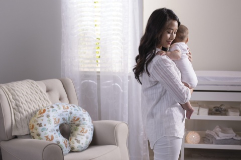 BOPPY Chicco poduszka rogal do karmienia dzieci - Modern Woodland