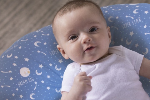 BOPPY Chicco poduszka rogal do karmienia dzieci - Moon and Stars