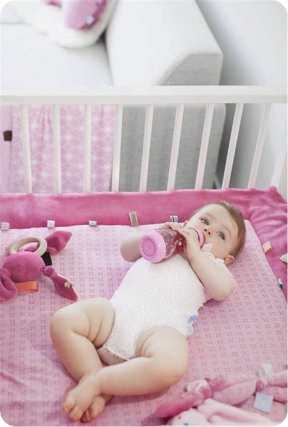 SNOOZEBABY Mata do zabawy 105x85 ciemno różowa