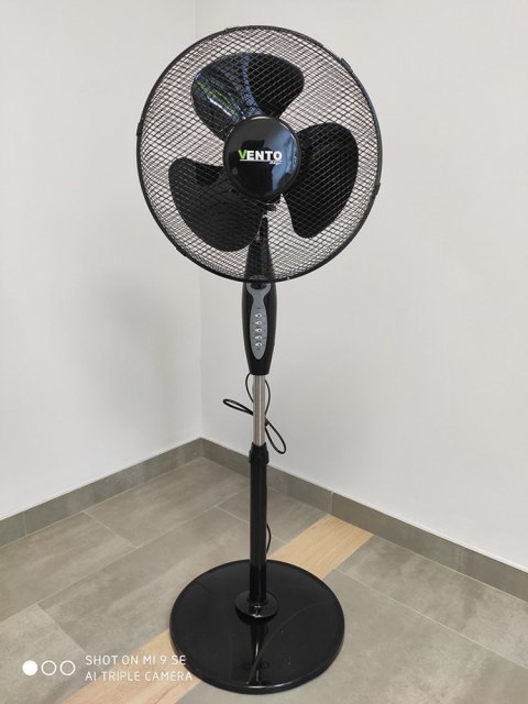 Wentylator Vento Podłogowy 40 cm 40W z Pilotem Czarny