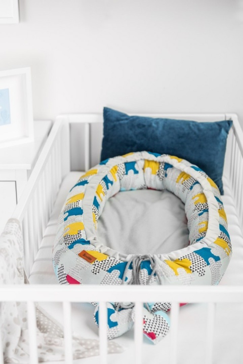 Gniazdo Velvet Kokon niemowlęcy Sensillo ok. 80x45cm - CZARNY KWIATY