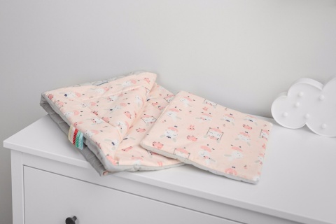 Sensillo Komplet Velvet do wózka - poduszka Miś + kocyk - GRANATOWY ORNAMENT