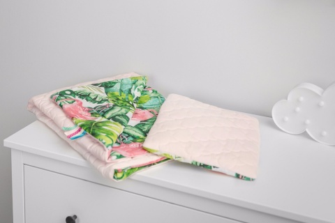 Sensillo Komplet do wózka Velvet - poduszka Miś + kocyk CZARNY KWIATY