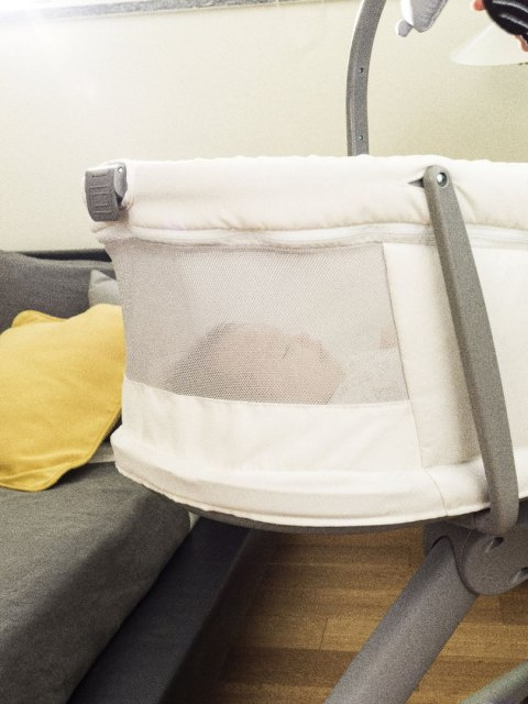 BABY HUG AIR WHITE SNOW 4w1 leżaczek kołyska krzesełko do karmienia Chicco