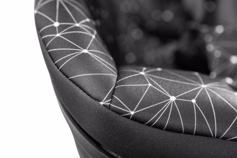 TWISTY Black 0-18 kg i-size isofix 360 obrotowy 40-105 cm Caretero