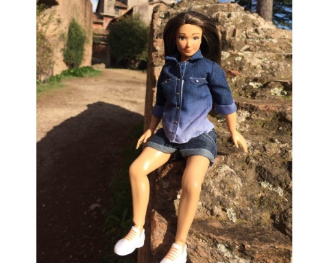 Lalka Lammily (anty-Barbie)