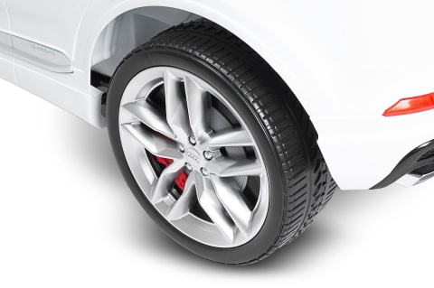 AUDI Q7 Toyz pojazd na aklumulator 12V 2x35W - White