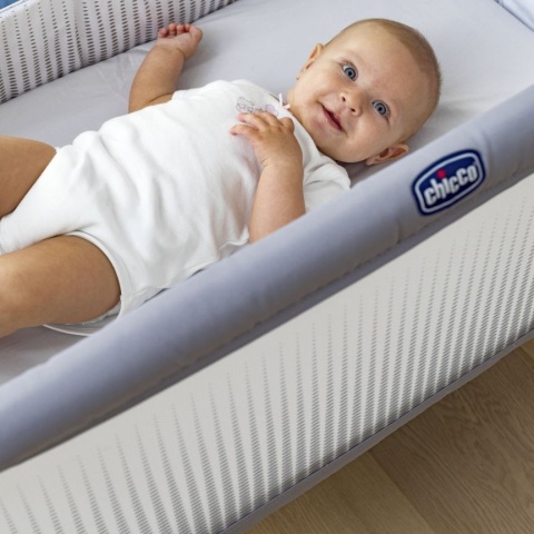 Chicco Next 2 Me AIR łóżeczko dostawne 0m+ spanie z dzieckiem - STONE