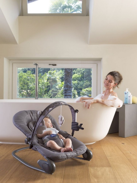 HOOPLA NEW Chicco leżaczek bujaczek do 18 kg - MOON GREY