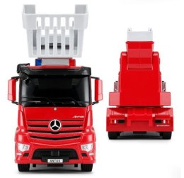 Mercedes-Benz Antos wóz strażacki i policyjny 1:24 RTR (zasilanie na baterie AA) - czerwony