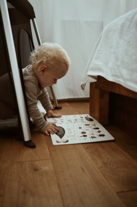 Łóżeczko turystyczne - kojec Onyx Black