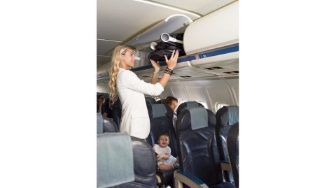 MIINIMO 3 Z PAŁĄKIEM WÓZEK SPACEROWY CHICCO 6,3kg - JET BLACK