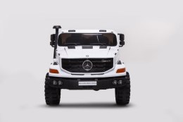 Pojazd Mercedes-Benz Zetros Biały