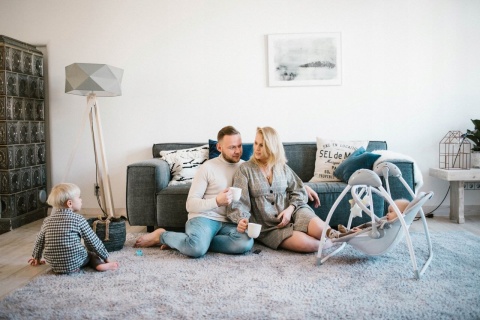 MILI Kidwell Huśtawka leżaczek 0-9 kg - KRÓLICZKI