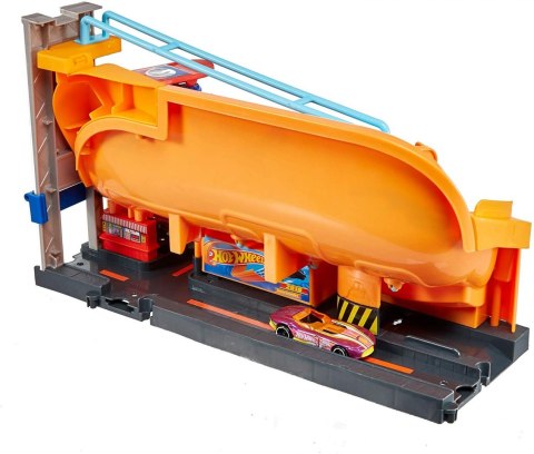 Hot Wheels skate park