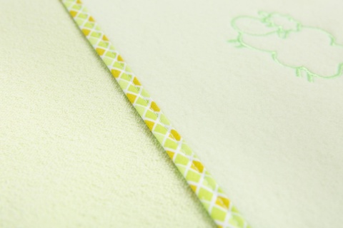 Miękkie okrycie kąpielowe Owieczka Frotte Sensillo - Zielony