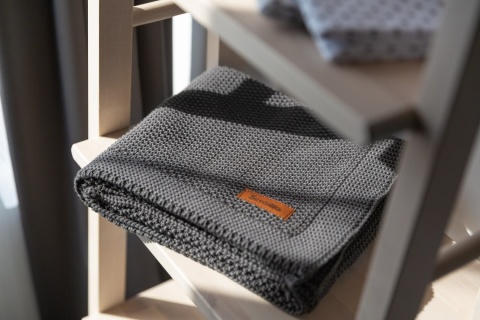 Kocyk Sensillo dziergany bawełna 100 x 80 - GRAFITOWY