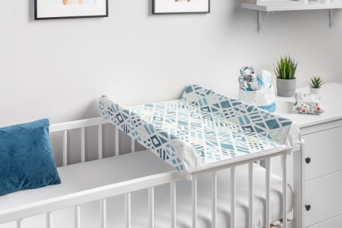 Sensillo PATTERNS przewijak niemowlęcy z nadrukiem - platynowy ROMBY