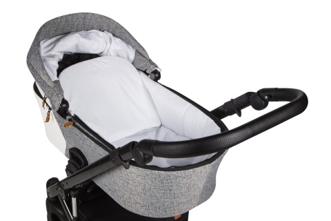 MOSCA 3w1 Baby Merc wózek wielofunkcyjny z fotelikiem Kite 0-13 kg kolor MO/M200/B