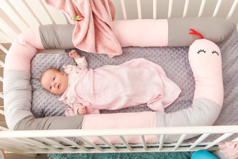 Wąż Supermami ochraniacze do łóżeczka - kremowy